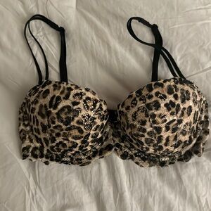 PINK Victoria’s Secret bra